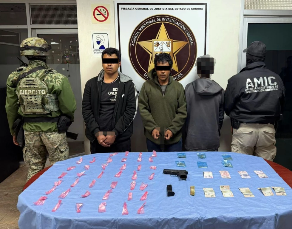 Operativo en Cajeme deja tres detenidos con droga y arma de fuego
