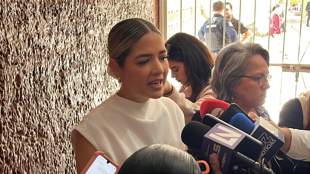 Se harán muchas pavimentaciones en 2026 en Mazatlán: Estrella Palacios