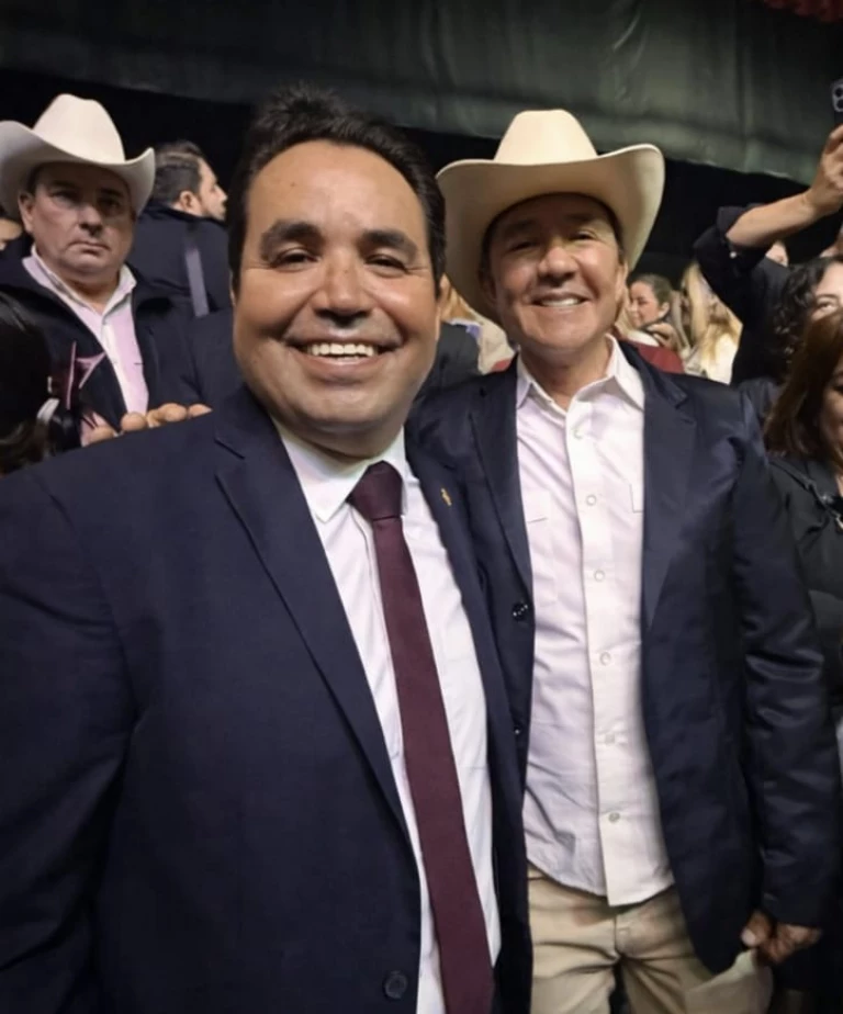 Raúl “El Pollo” Castelo respalda informe del senador Heriberto Aguilar en Guaymas