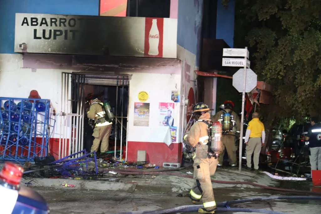 Descarta SSPyTM uso de artefacto explosivo en incendio en abarrotes de Mazatlán