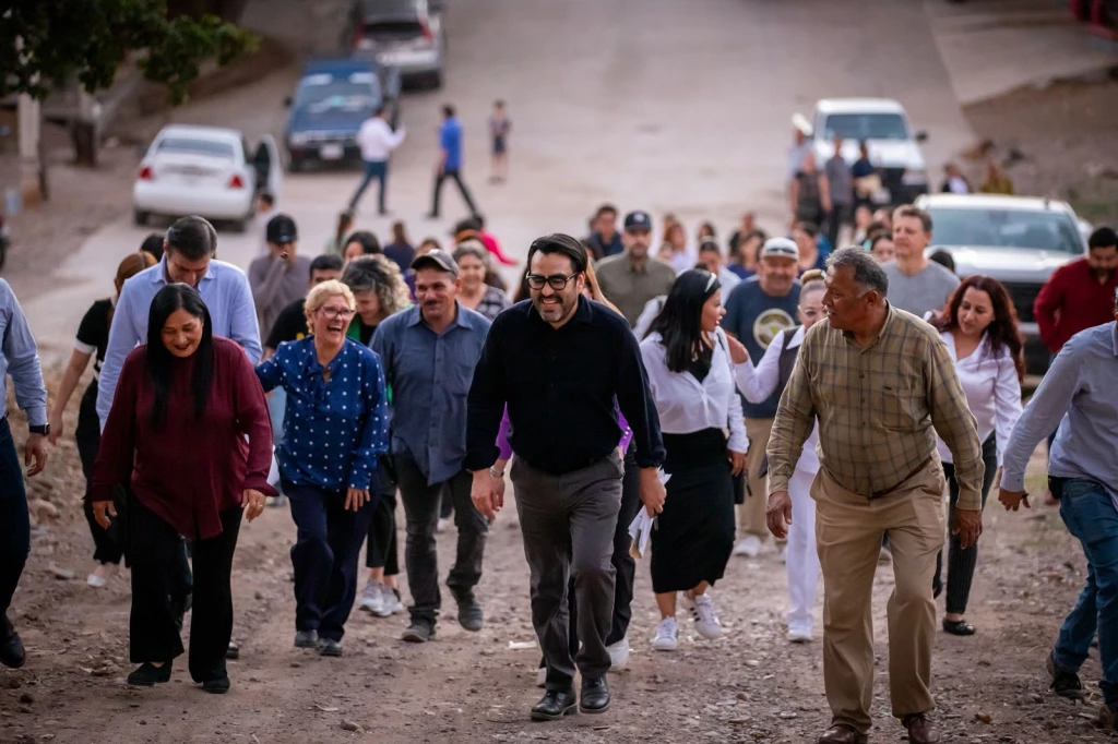 Juan de Dios Gámez impulsa la modernización de la colonia Buenos Aires con la pavimentación de cinco calles más