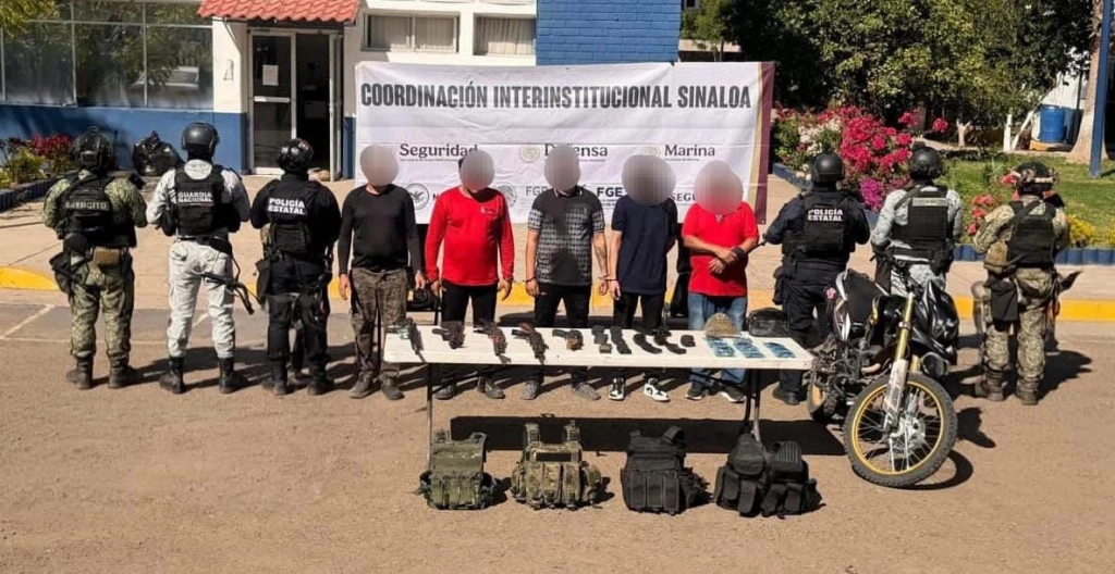 Detienen a 5 civiles armados en Barrancos, Culiacán