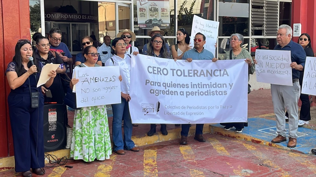 Realizan manifestación periodistas y ambientalistas en apoyo a Sheila Arias quien fue amenazada por ejercer su labor periodística