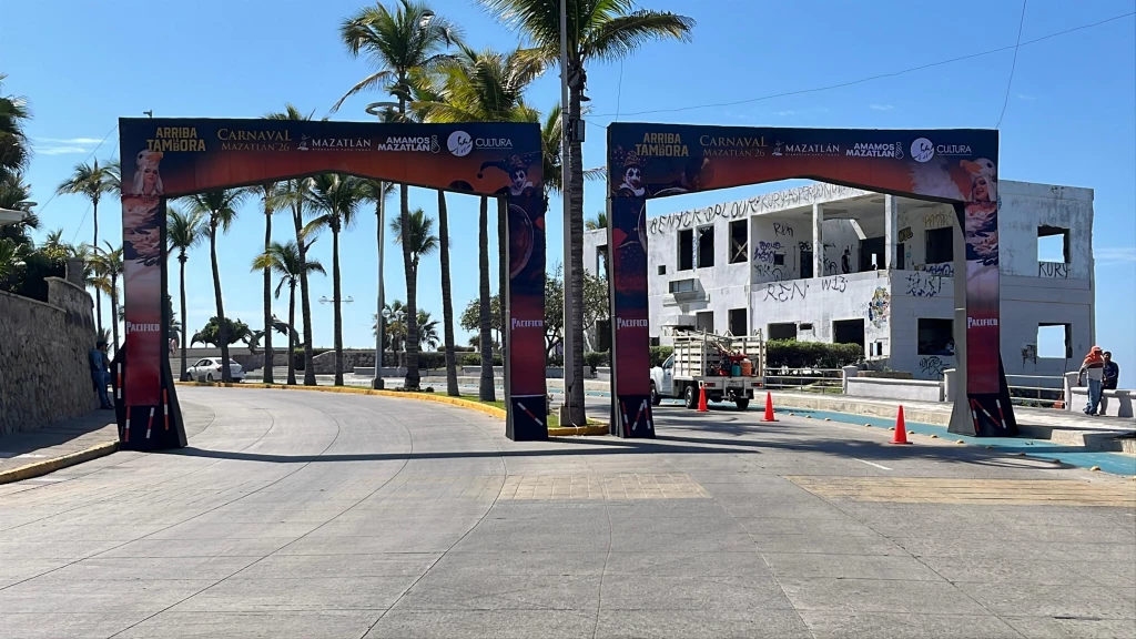 Avanza la preparación de accesos en zonas carnavaleras de Olas Altas
