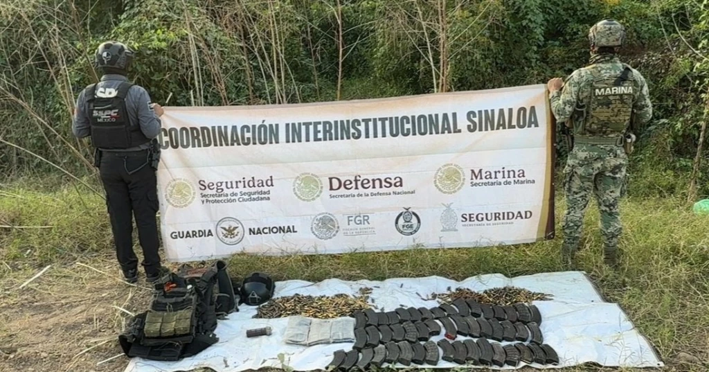 Aseguran arsenal, equipo táctico y hasta un explosivo improvisado en  El Verde, Concordia