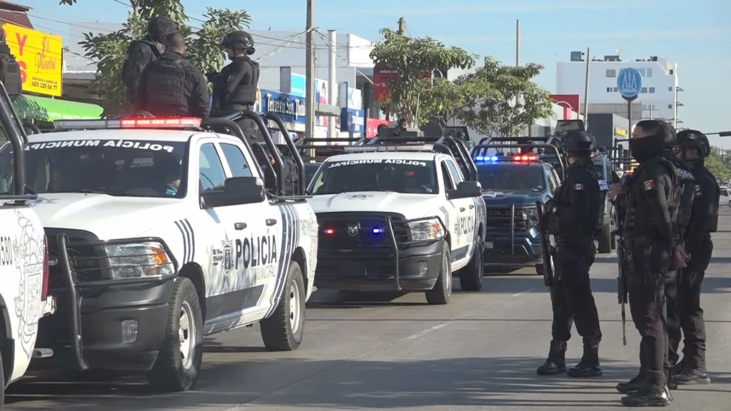 Durante el Carnaval en Mazatlán, no se descuida la seguridad de las colonias y zona rural