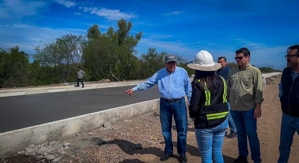 En Culiacán se ejecutan más de 70 obras viales