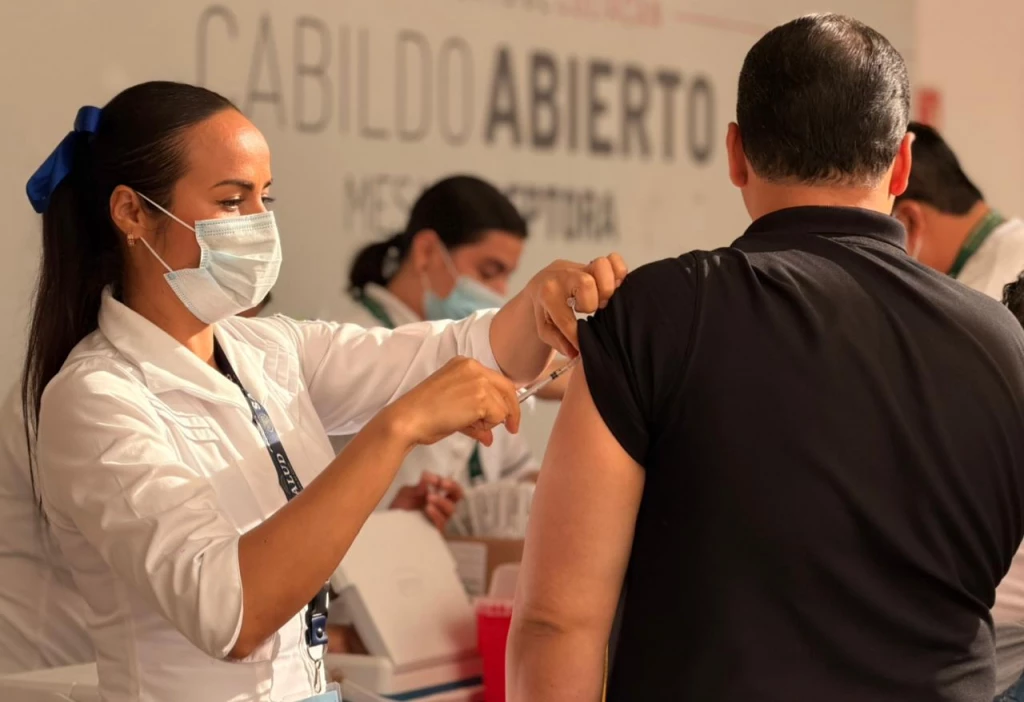 Se vacunan en Sinaloa contra el Sarampión