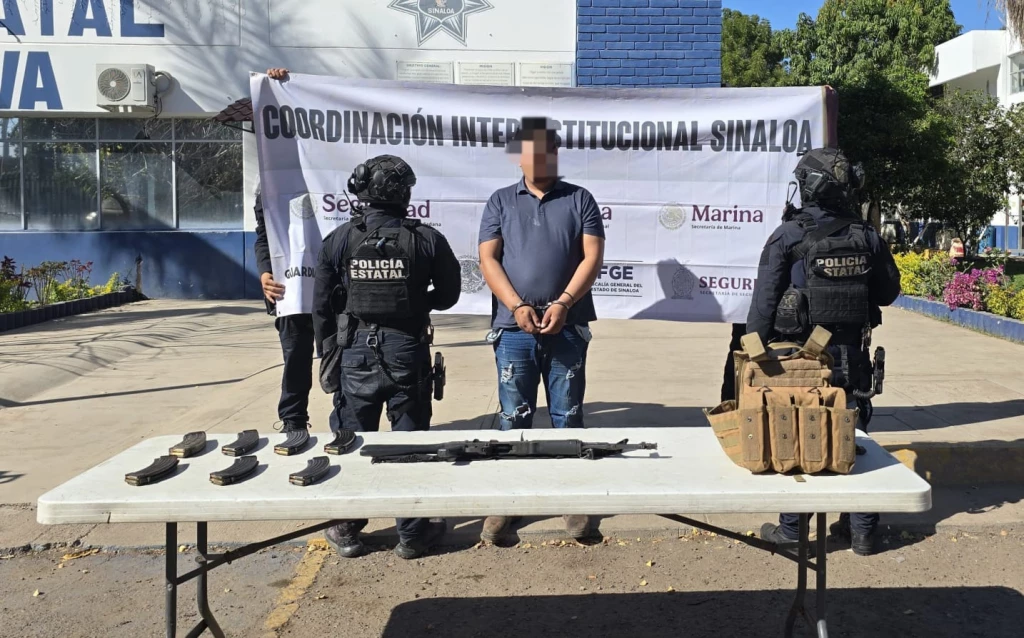 Detienen a un civil armado en Costa Rica, Culiacán