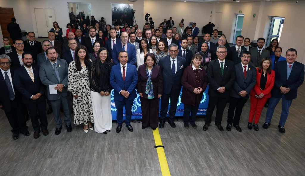 Participan el Rector Jesús Madueña y directores de Facultades de Derecho de la UAS