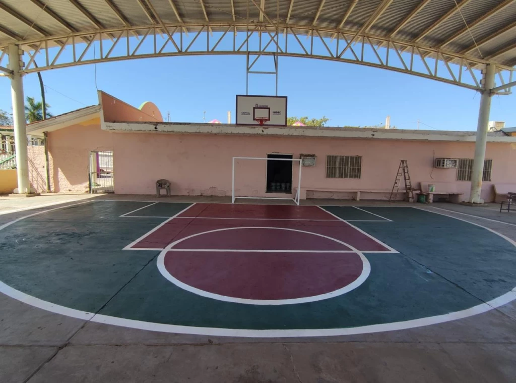 Ayuntamiento continúa rehabilitando espacios deportivos