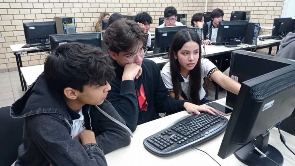 La UAS convoca a la tercera edición del Concurso Estatal de Programación "CODE UAS"