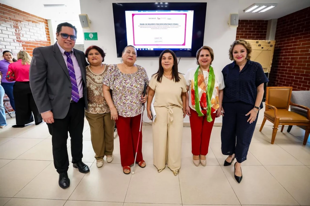 La Dra. Eneyda Rocha Ruiz encabeza en el CIDIS el Panel de Mujeres con Discapacidad Visual, "Historias de Resiliencia que Inspiran Grandeza".