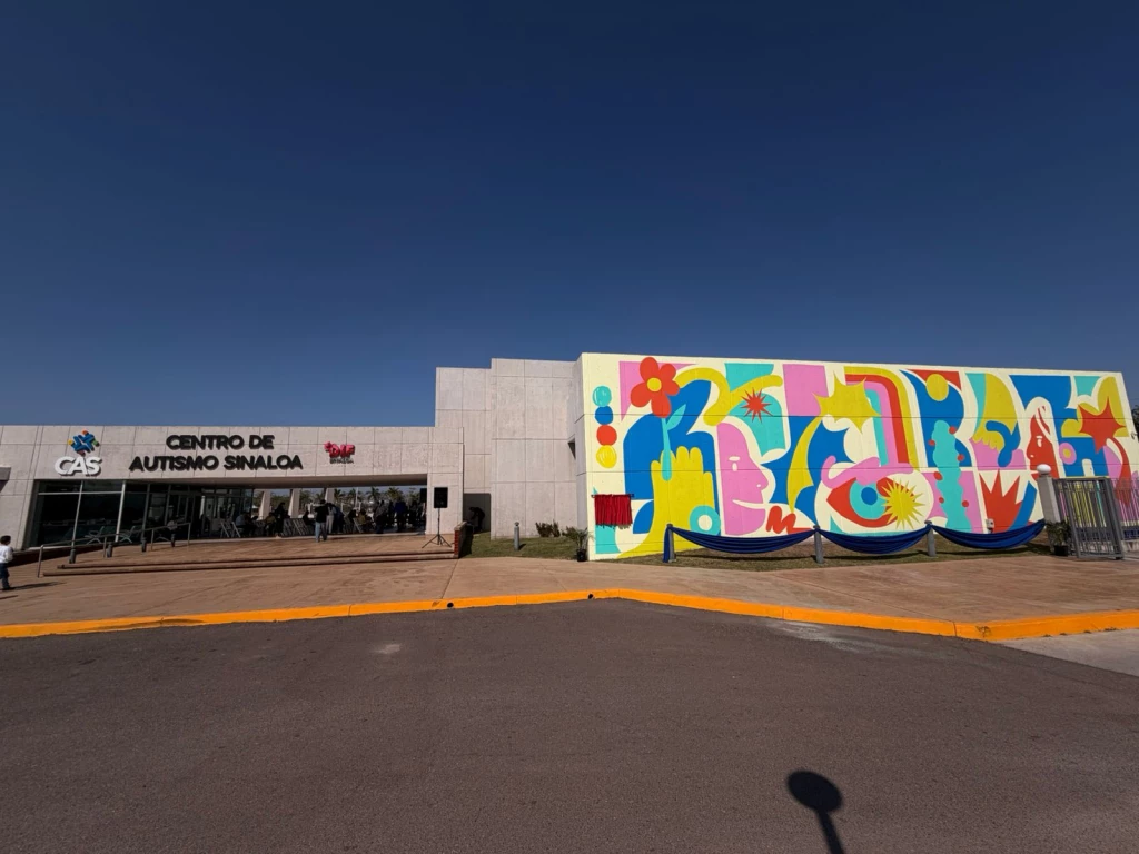 Inauguran mural inclusivo sobre autismo en el CAS Culiacán