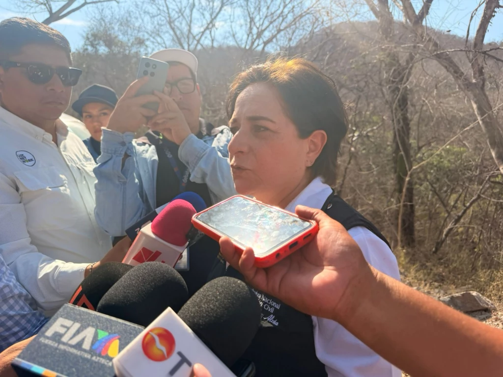 Confían rescatar con vida a mineros atrapados en mina de Rosario, Sinaloa