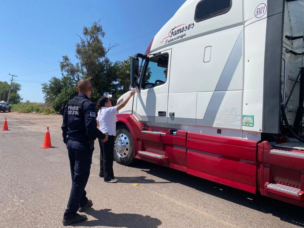 Implementa policía estatal operativo preventivo e informativo en la región del Valle del Yaqui
