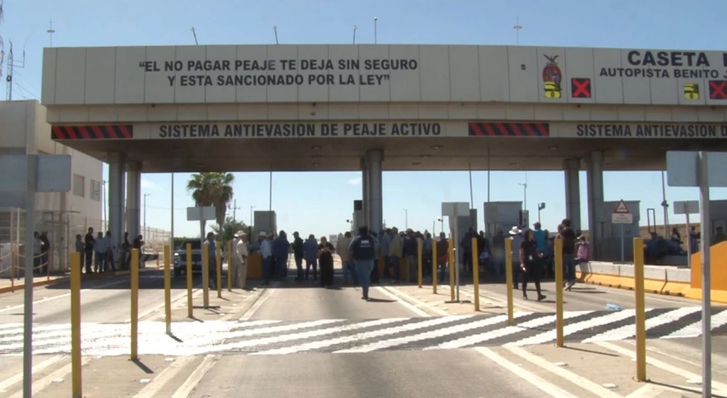 Productores mantienen liberadas las casetas de El Pisal y Costa Rica