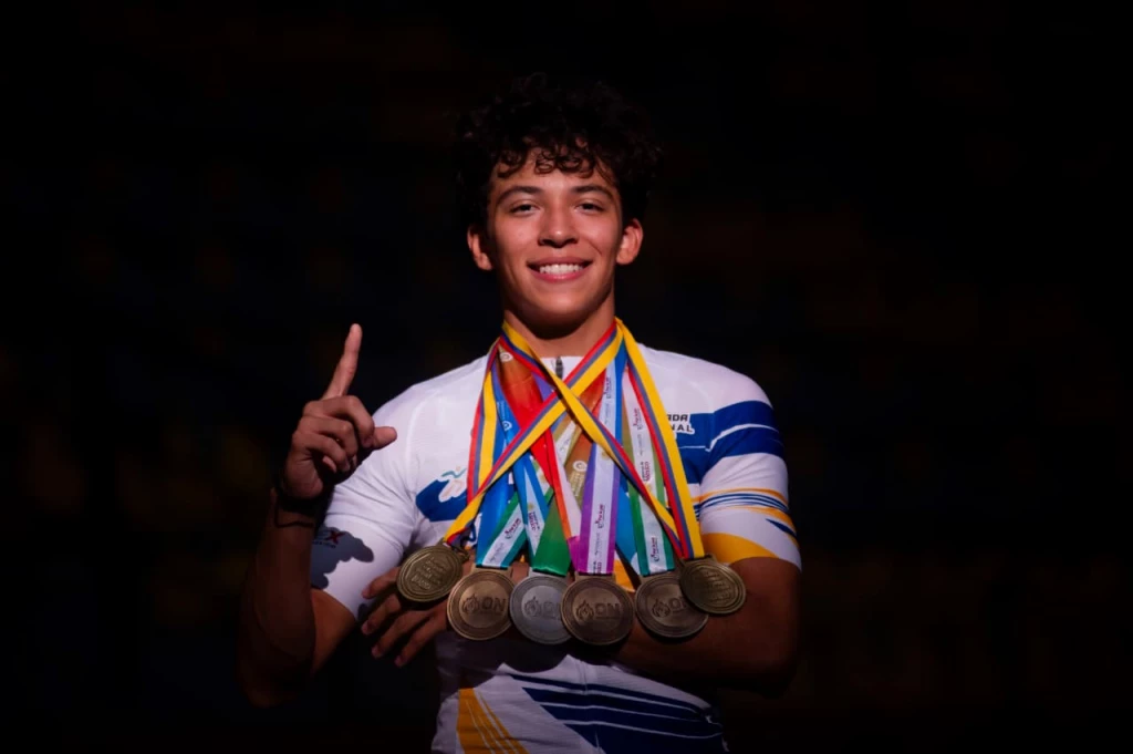 Máximo Kaleb Estrada Urrea, el rostro del éxito sinaloense en el Ciclismo Nacional e Internacional