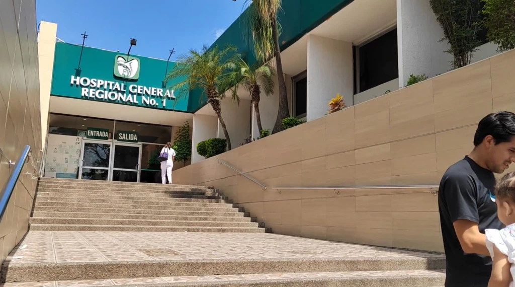 Lleva IMSS Sinaloa alegría y acompañamiento a niñas y niños hospitalizados en el HGR No. 1