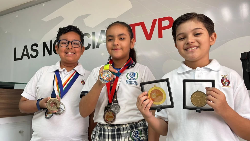 Niños sinaloenses buscan recursos para poder asistir a concurso Internacional de matemáticas en Singapur para representar a México