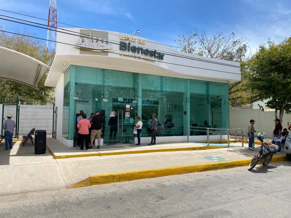 Continúa el pago de pensiones del bienestar en Sinaloa 
