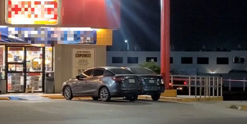Hombre herido de bala llega a estacionamiento de tienda de conveniencia de Mazatlán