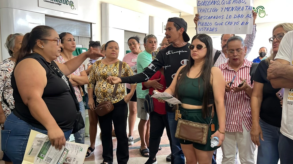 ¡Recibos de luz hasta 11 mil pesos! Toman instalaciones de la CFE por altos cobros en los recibos de Mazatlán