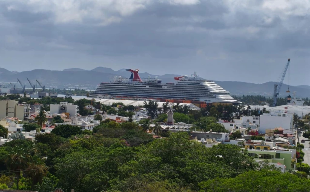Más de 249 mil cruceristas visitaron Mazatlán de enero a mayo