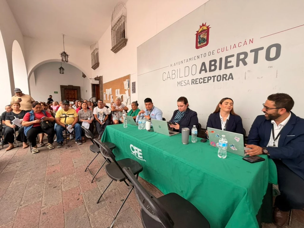 CFE atiende quejas de ciudadanos