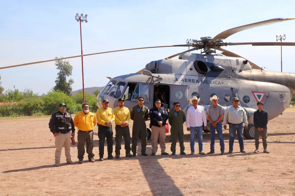 Avanza control de incendio forestal en Arivechi; incorporan helicóptero
