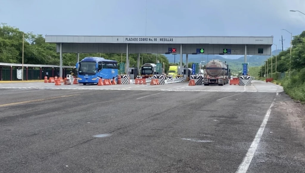 Cierran la Mazatlán - Durango por presunto enfrentamiento en túneles de Cópala