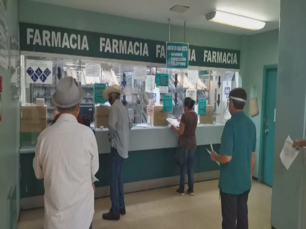 Operativo en el IMSS para regular salida de medicamentos