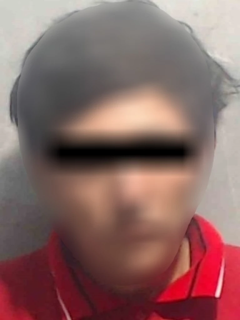 Detienen a joven con moto robada