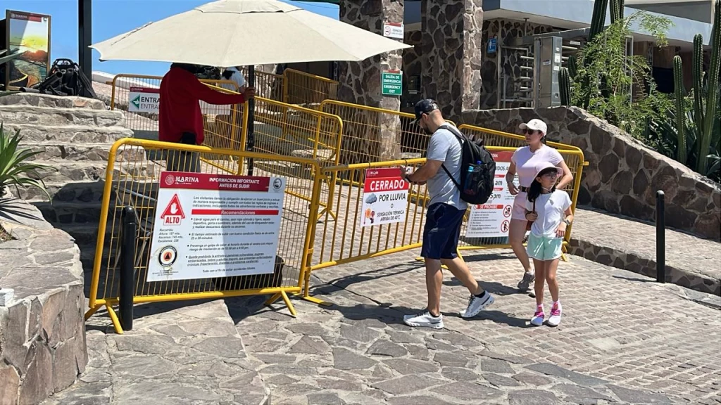 Inician los cierres preventivos en algunos horarios por extremo calor en El Faro de Mazatlán