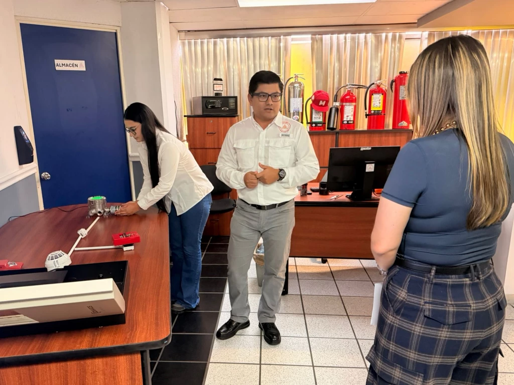 Entregan apoyo Nafin para la empresa JOFIRE