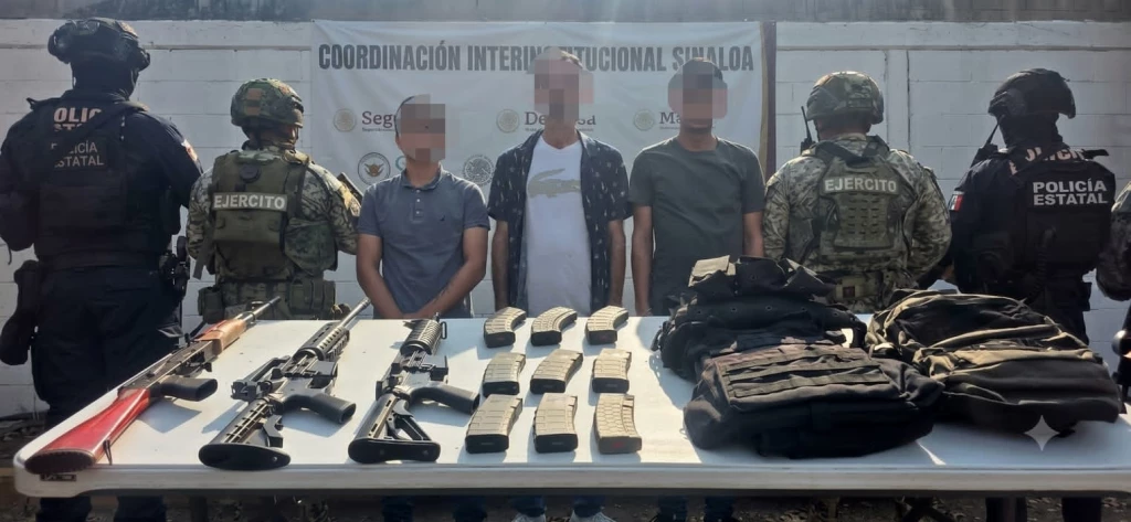 Detiene a cinco armados en Sinaloa