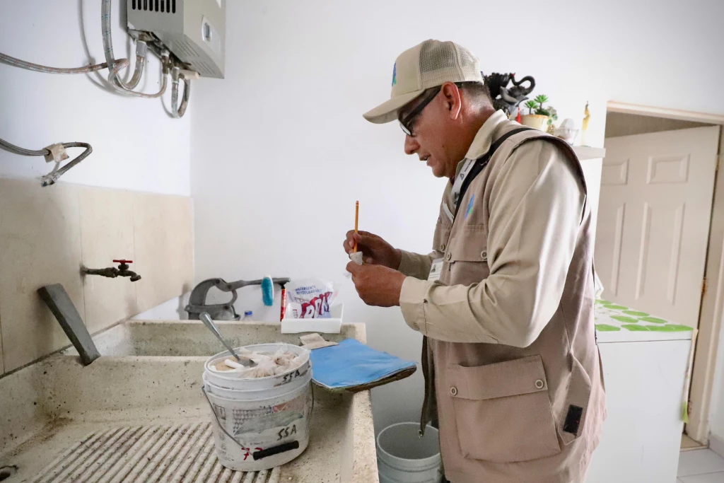 A reforzar acciones en hogares para prevenir el dengue