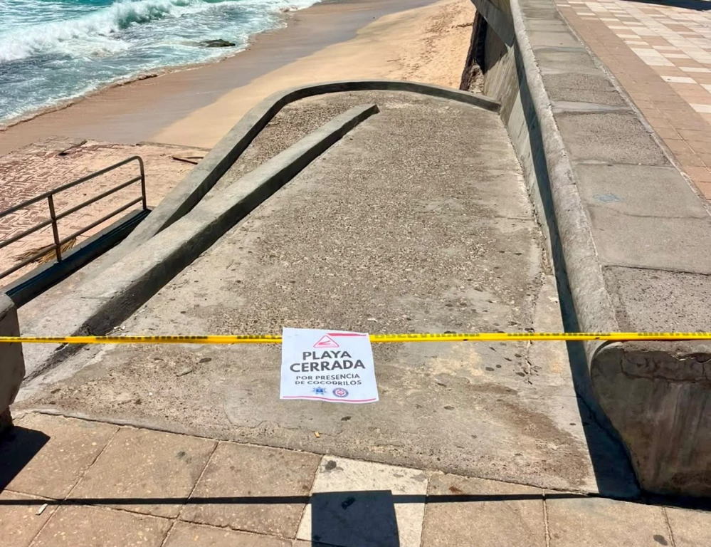 Siguen cerradas las playas de la avenida Del Mar por presencia de cocodrilo
