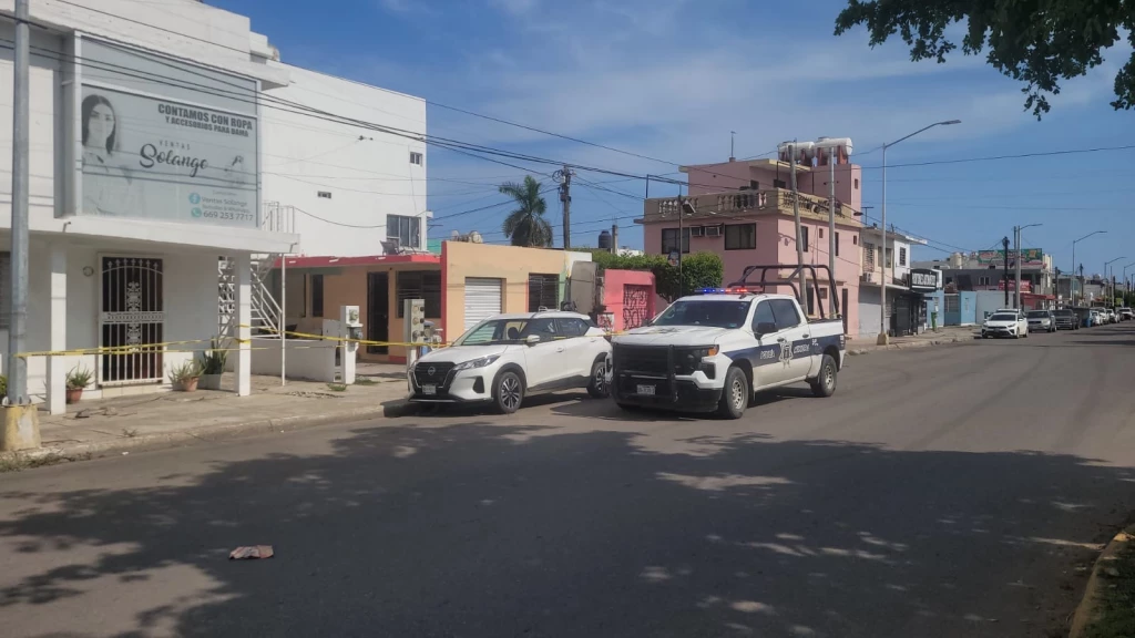 Asesinan frente a su hijo a mujer en Escuinapa