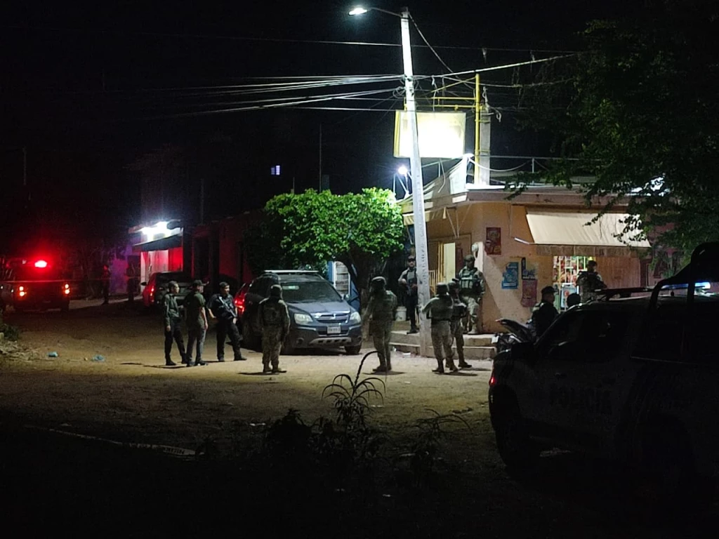 Un muerto y tres personas heridas, entre ellas una mujer dejan dos ataques armados que ocurrieron a minutos de diferencia en Mazatlán