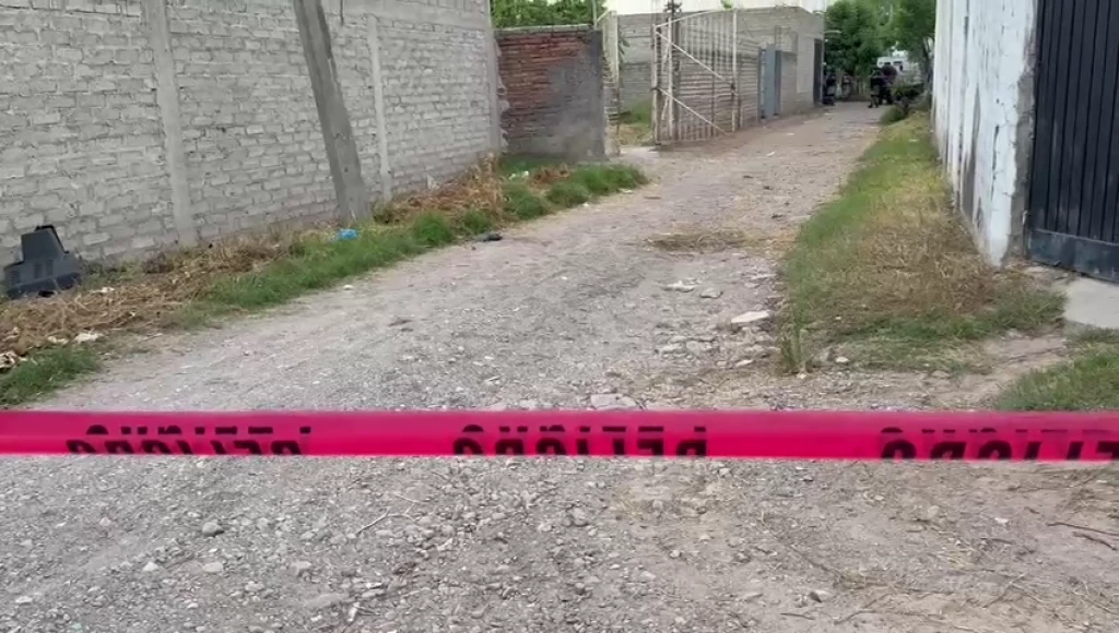 Asesinan a balazos a hombre dentro de vivienda en Escuinapa