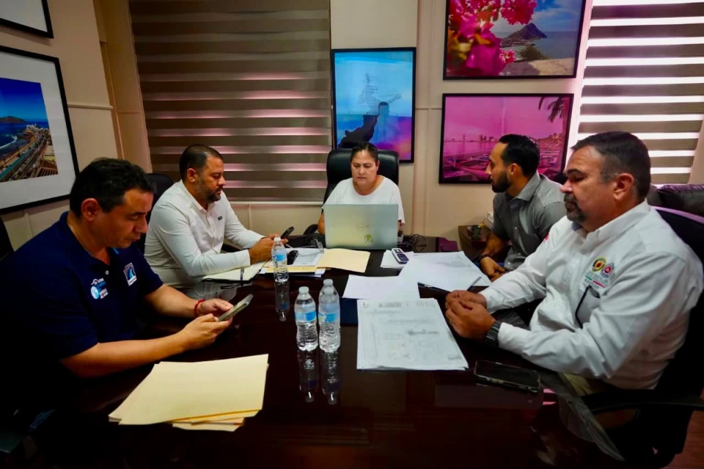 Se busca que Conagua apruebe proyecto para cambiar línea de agua potable por el puente de Villa Unión