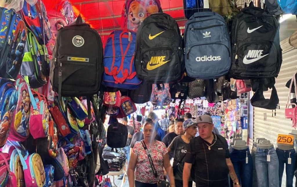 Reportan bajas ventas por regreso a clases en Culiacán