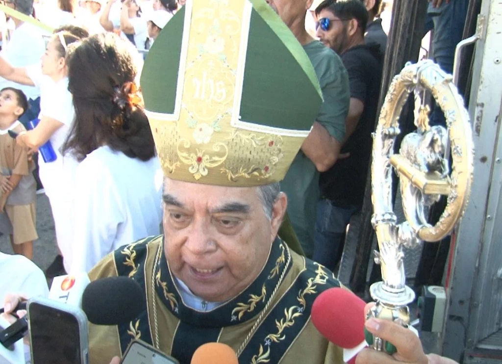Obispo de la Diócesis de Culiacán se reúne con Graciela Domínguez