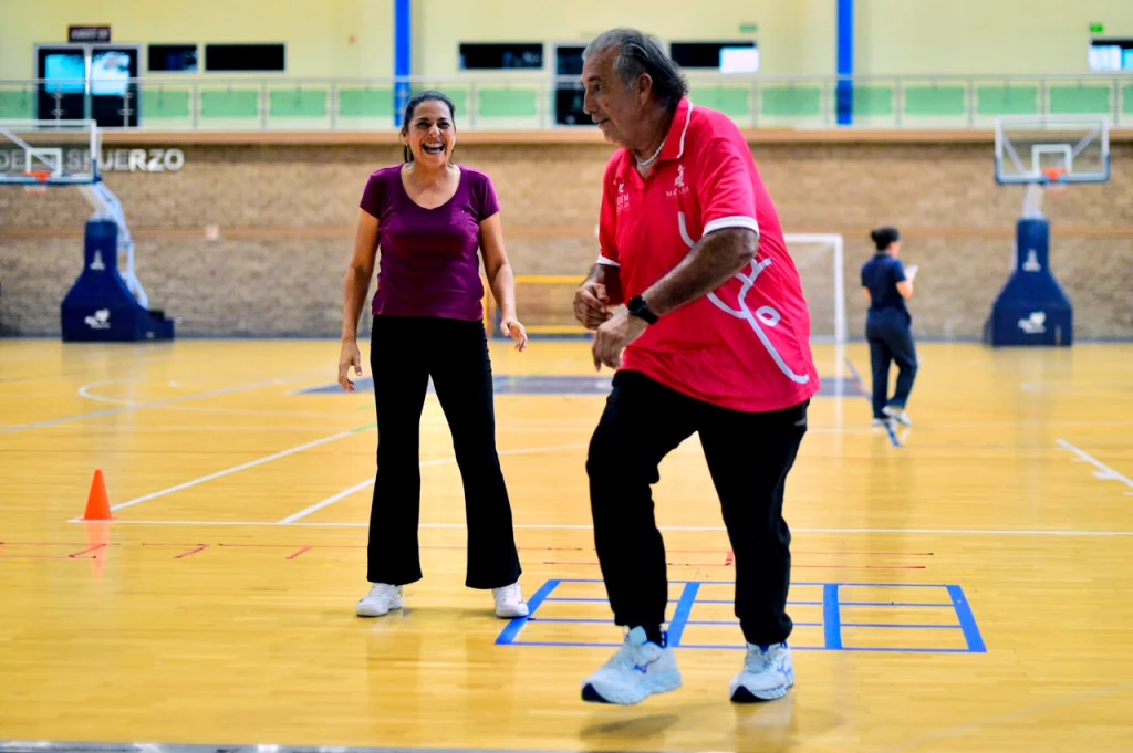 Actualizan conocimientos de entrenadores con curso de Voly de Playa