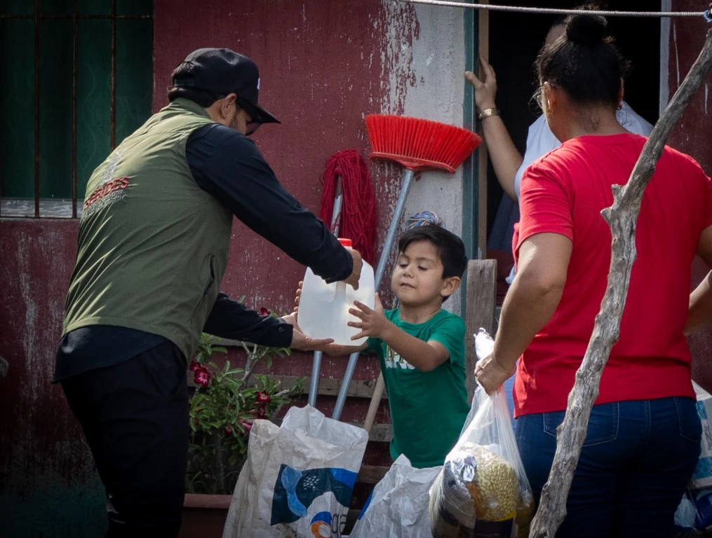 Atienden en Guasave a familias afectadas por "Polo"