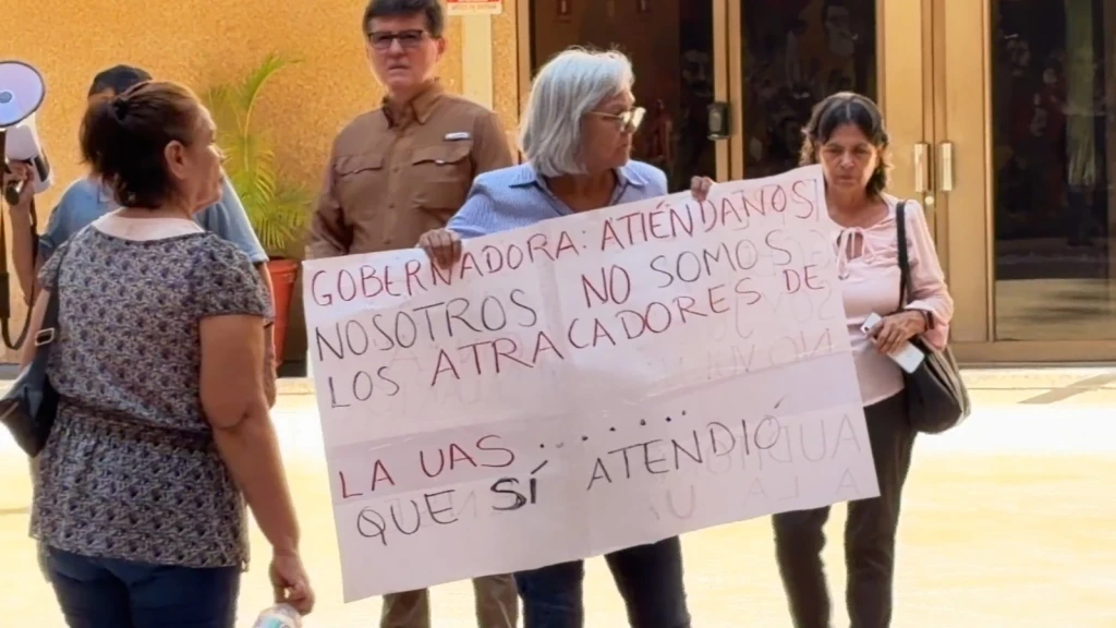 Jubilados de la UAS piden a Graciela Domínguez encabece su lucha ante Gobierno Federal