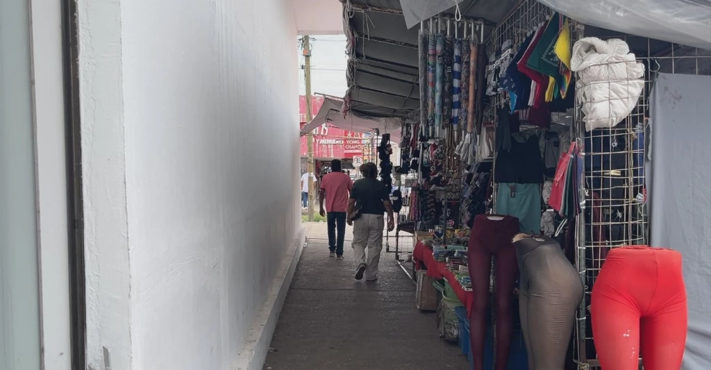 Comerciantes ambulantes proyectan repunte de ventas en el Centro de Ciudad Obregón para el cierre de año