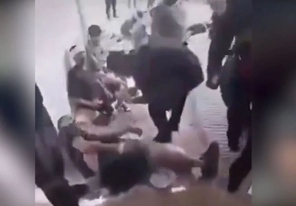 Filtran video del interior del penal del Castrillo en Mazatlán tras motín entre los internos