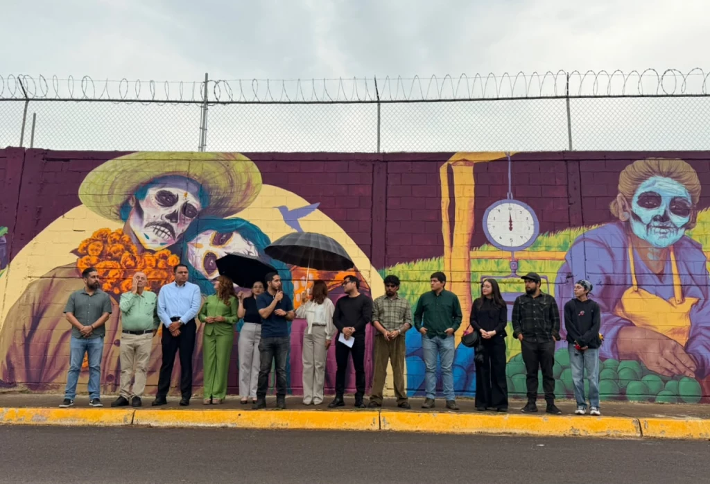 Inauguran en Culiacán mural por el Día de Muertos